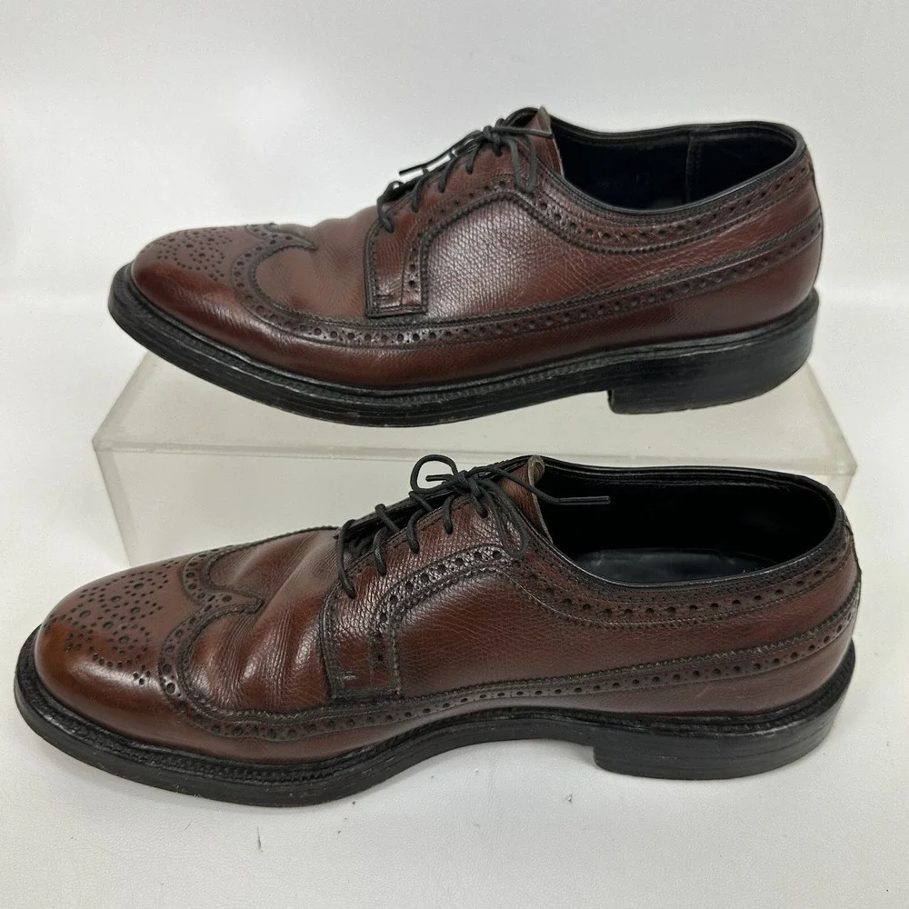 Florsheim v cleat‎ wingtip shoes mens size 9.5 C 57237 comb last Vintage